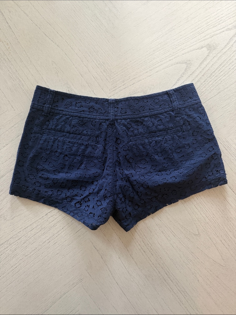 Lilly Pulitzer Navy Walsh Eyelet Lace Shorts Size 0 Cotton Flat Front - [PH1108] - Picture 6 of 7